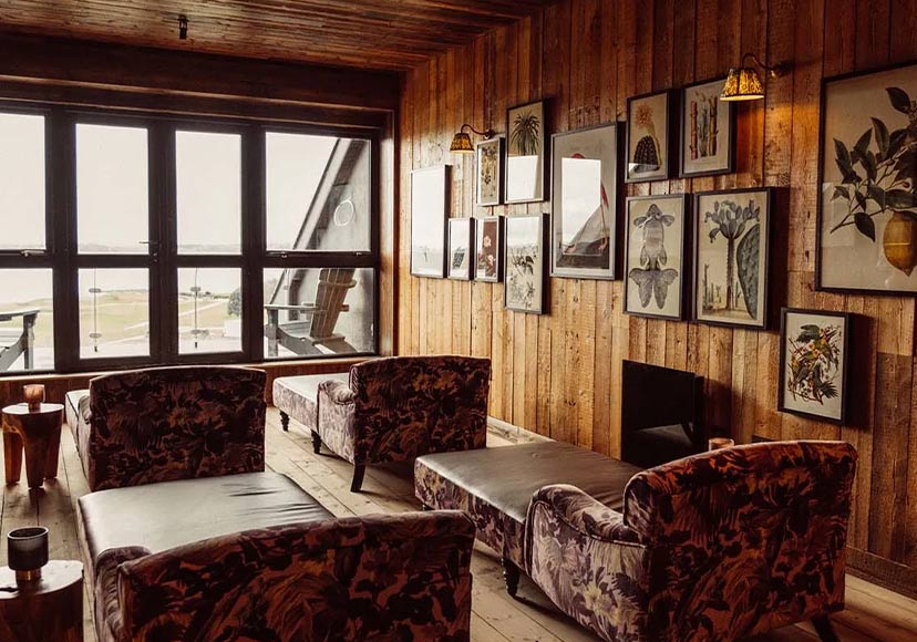 Lounge at Glasson Lakehouse.